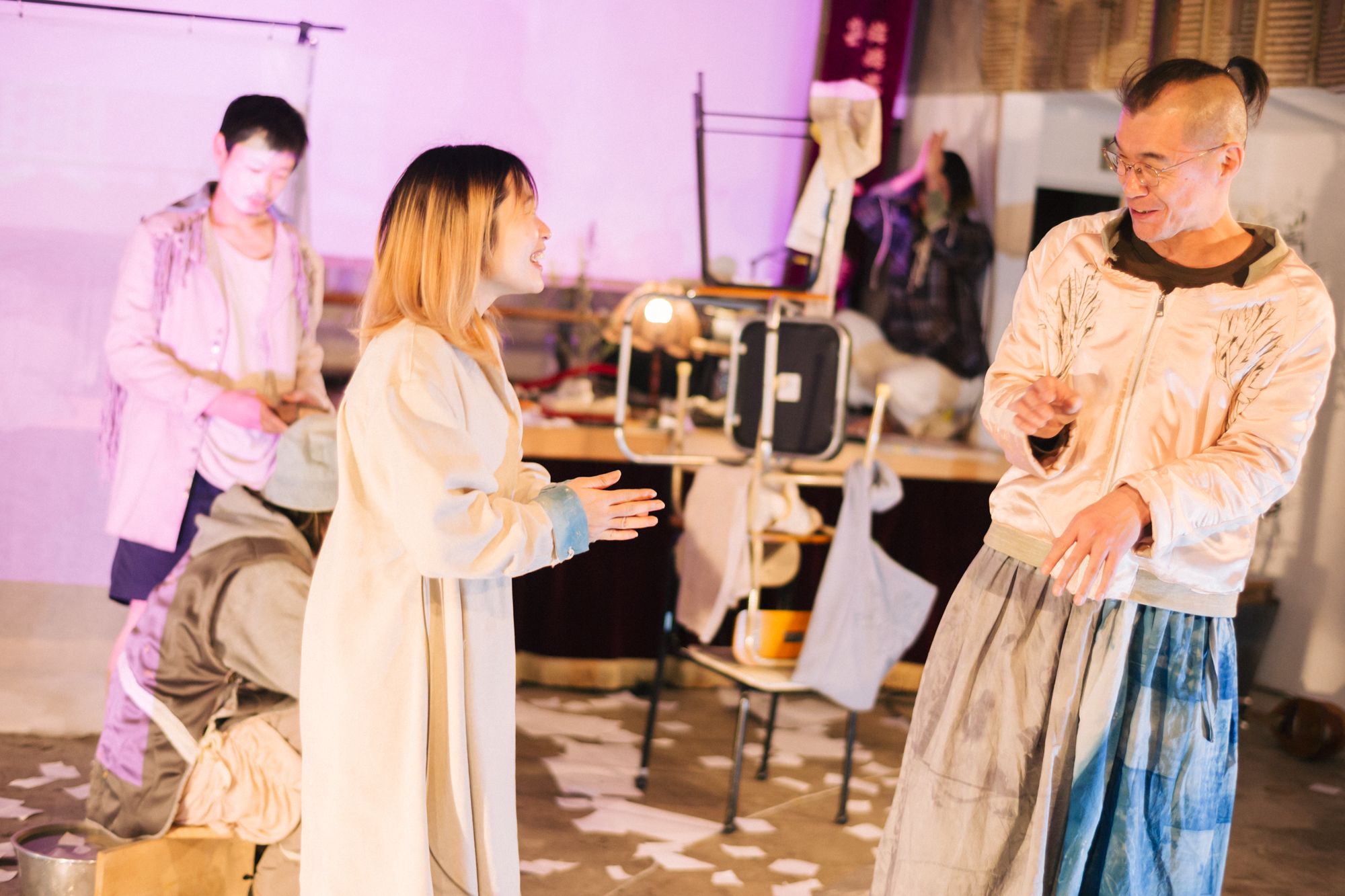 トーキョー・グッドモーニング_舞台写真