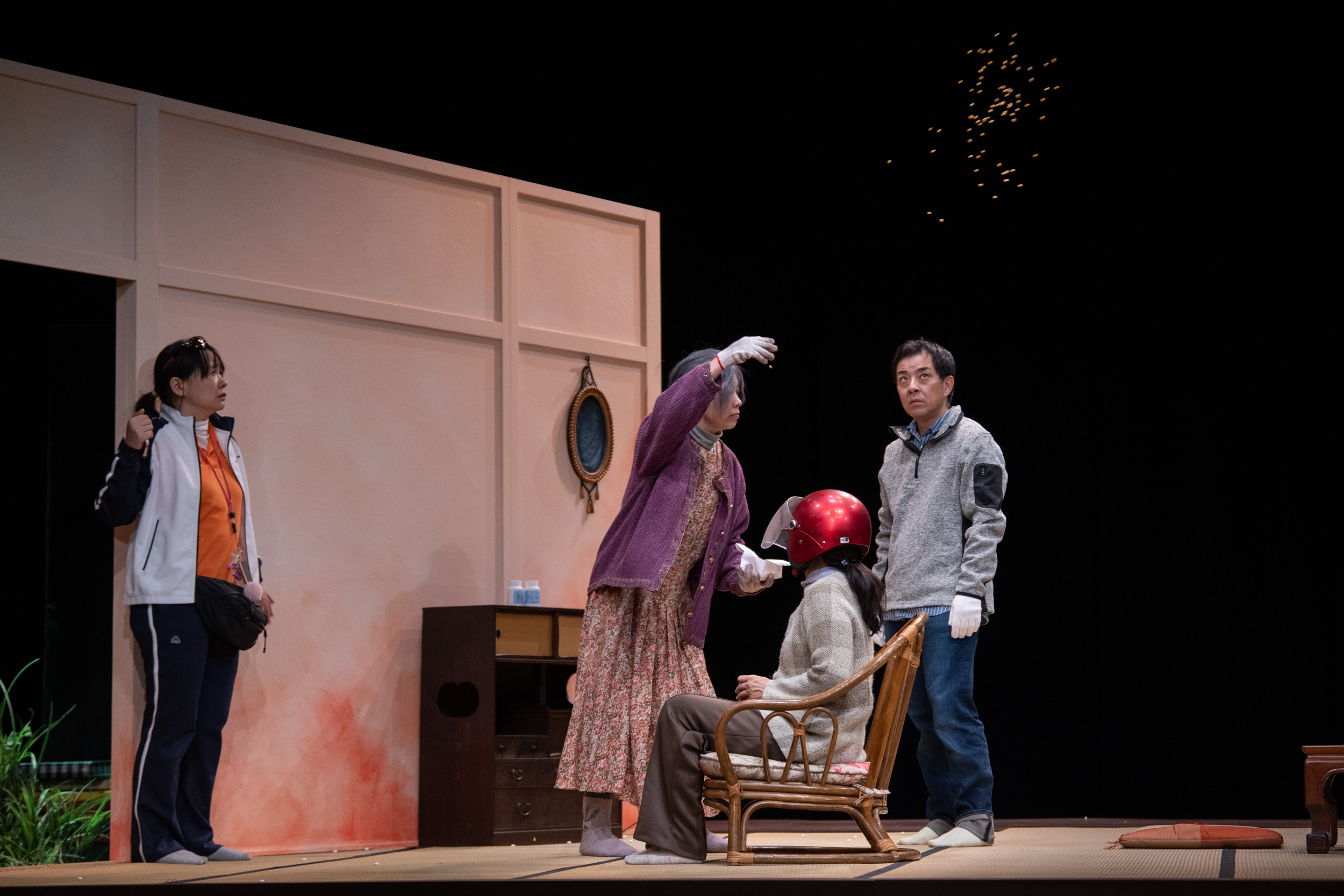 そして羽音、ひとつ_舞台写真