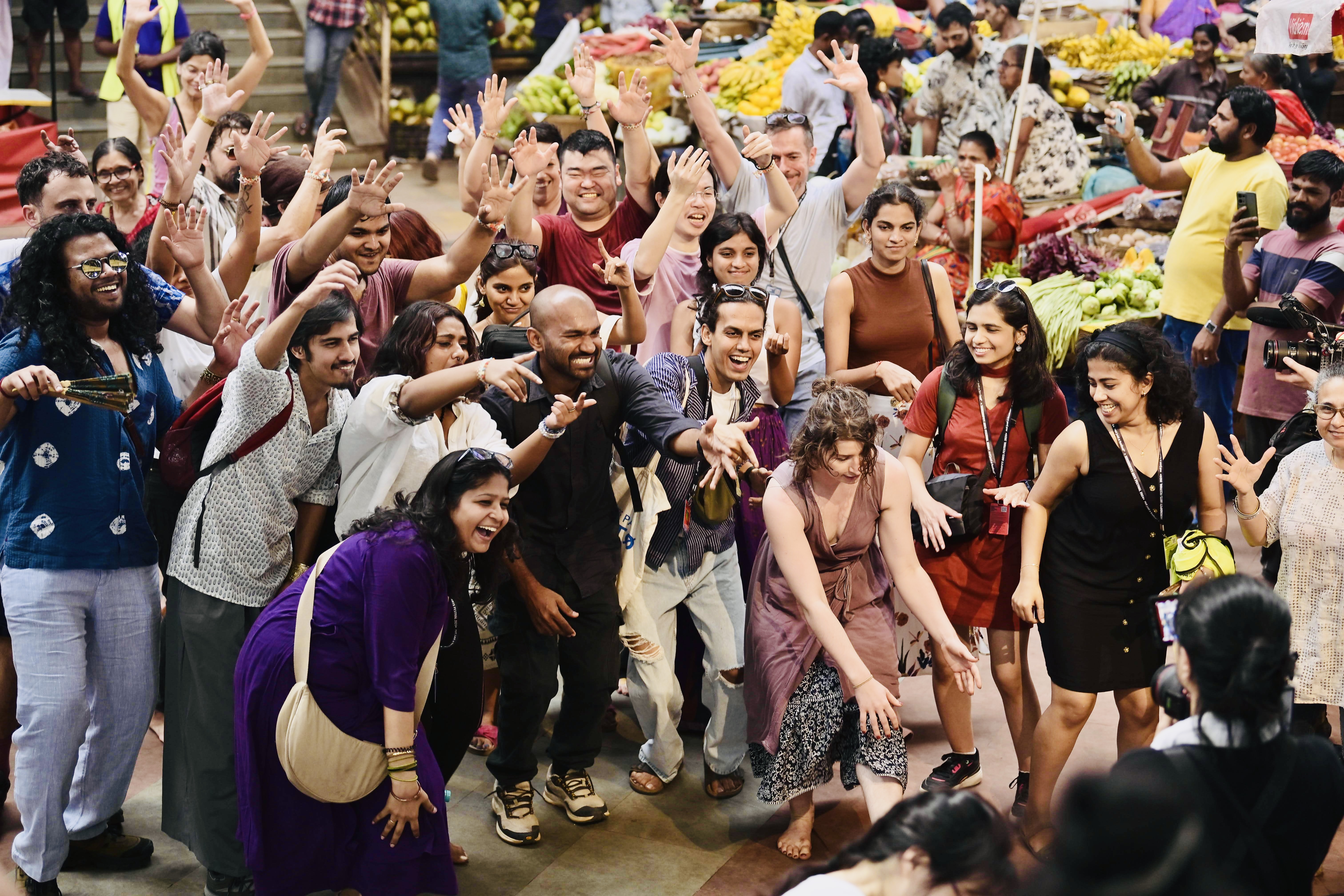 Super Stranger_舞台写真