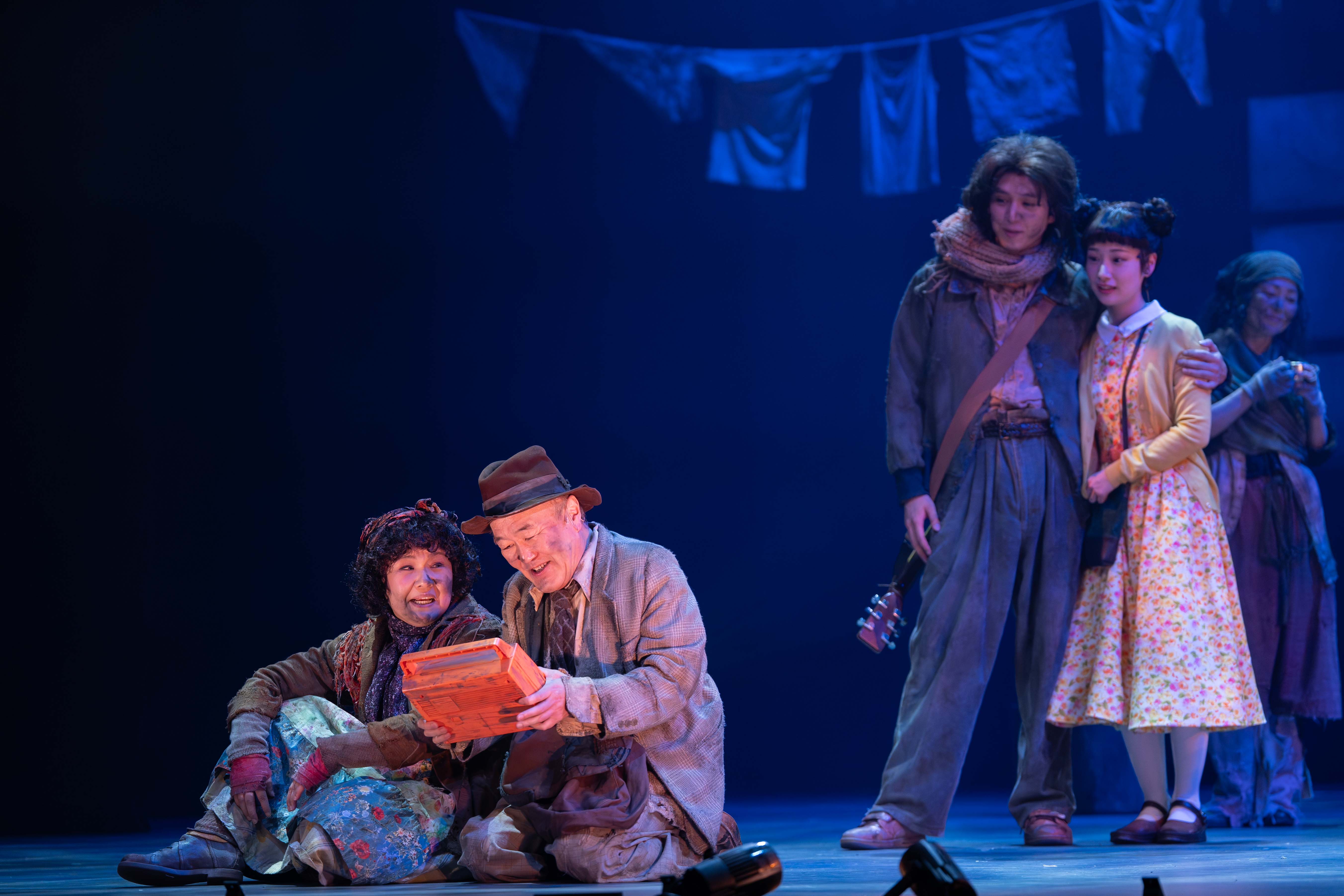 ケムリ研究室no.4「ベイジルタウンの女神」_舞台写真