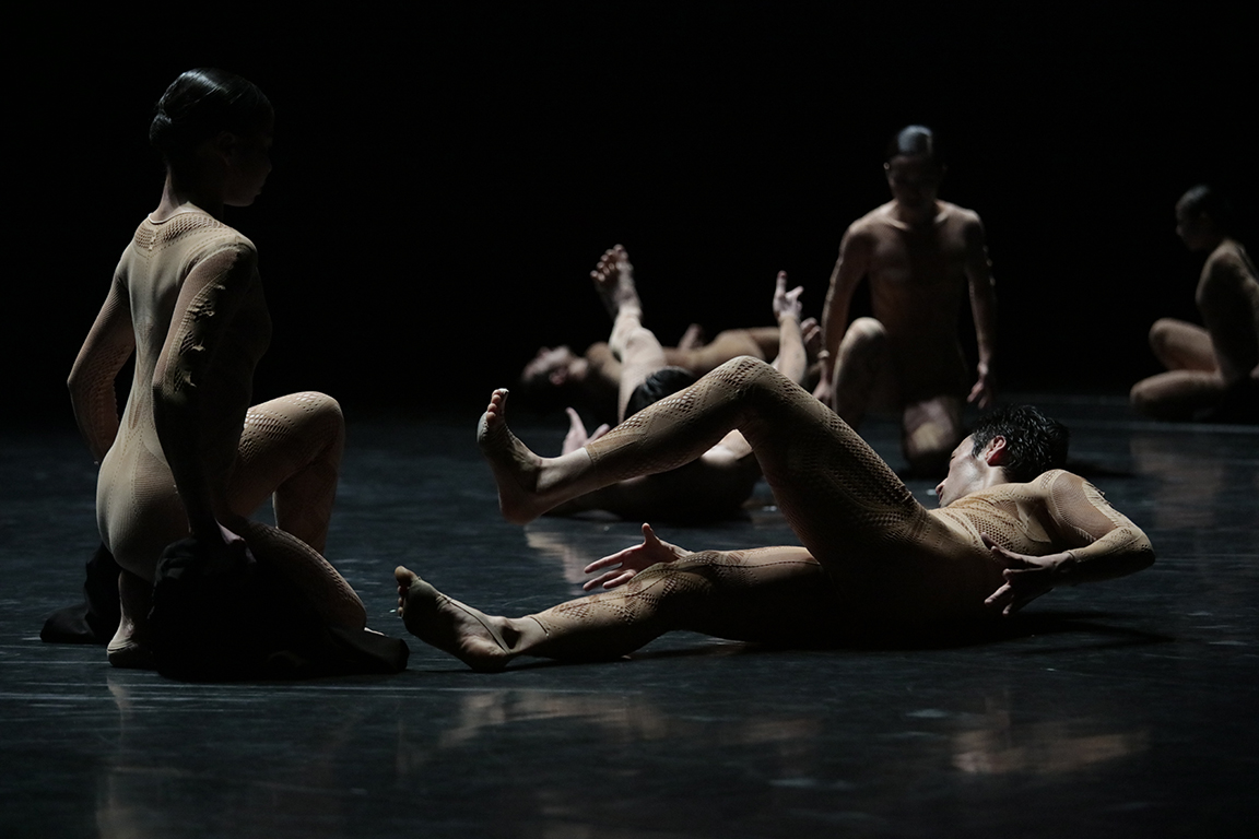 NINA－物質化する生け贄_舞台写真