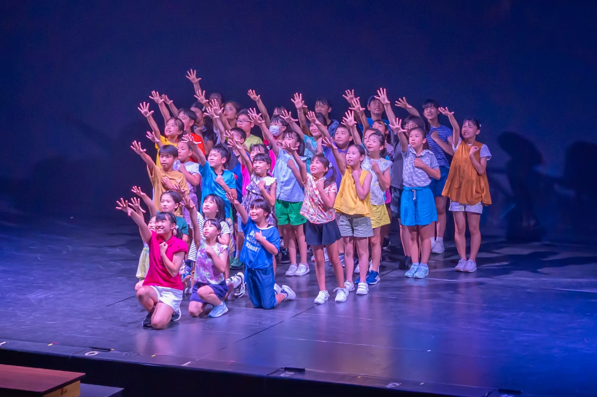 ミュージカル「あいと地球と競売人」_舞台写真