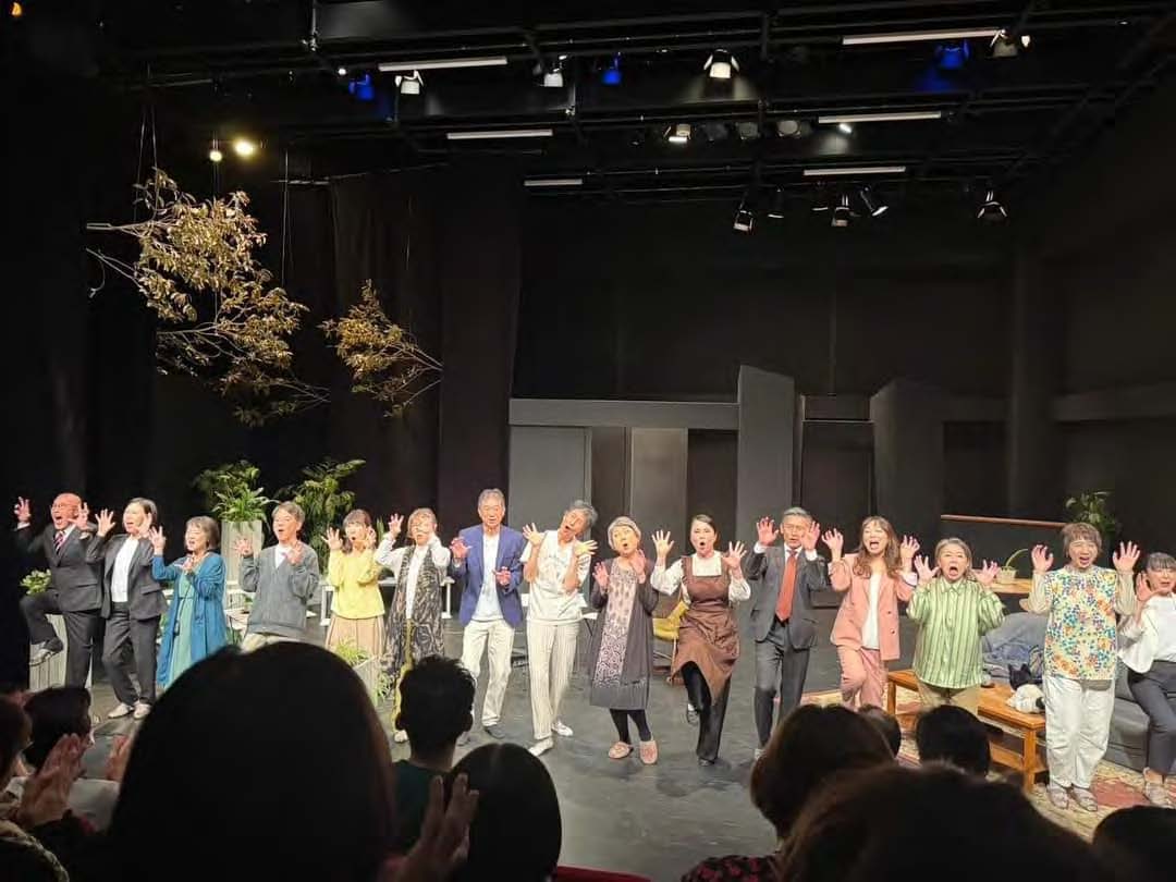 劇団ユニットWOW!!第9回本公演「任意後見人狂騒曲　ガーディアン・ラプソディ」_舞台写真