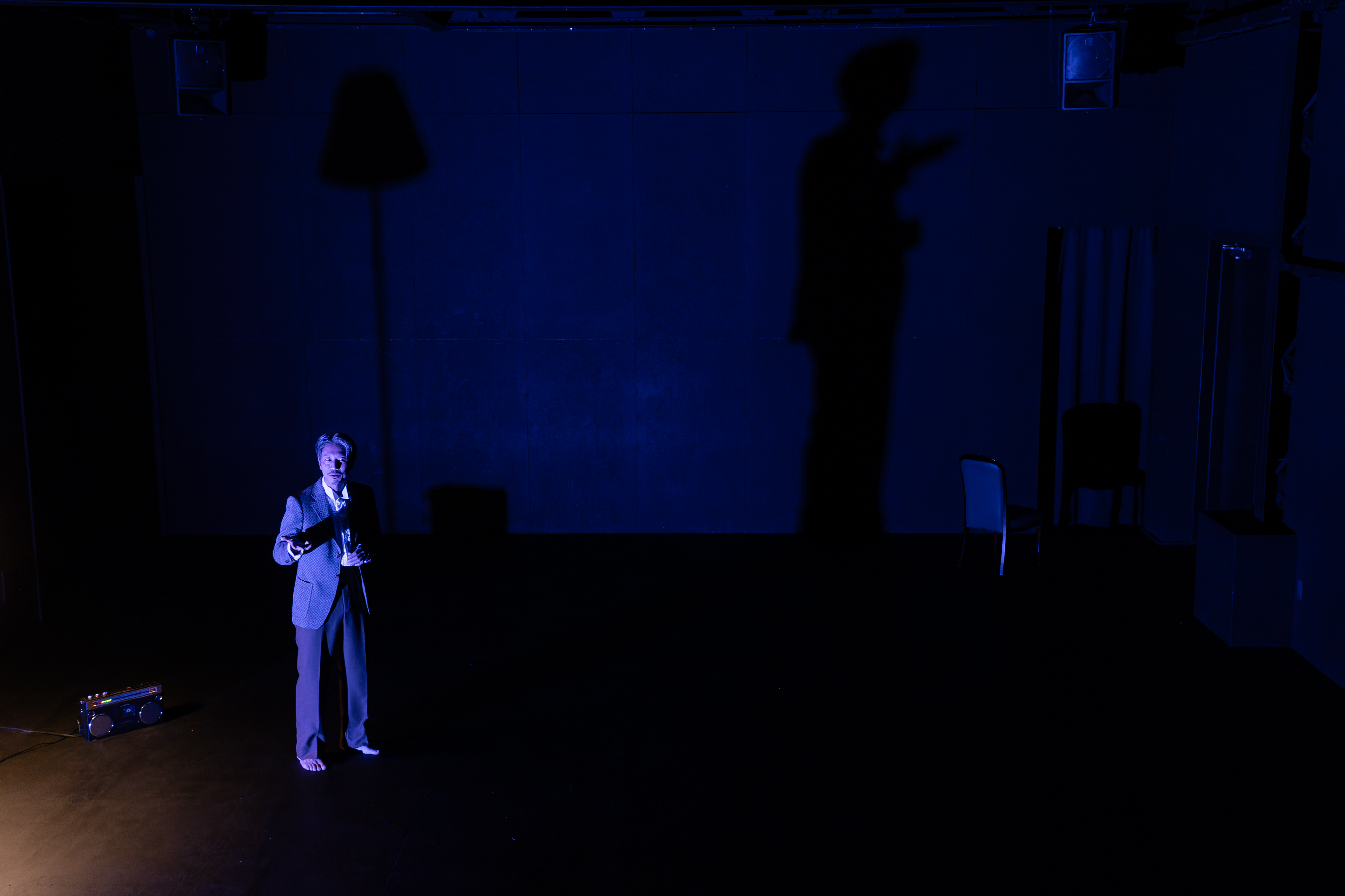 マッチョと亡霊_舞台写真