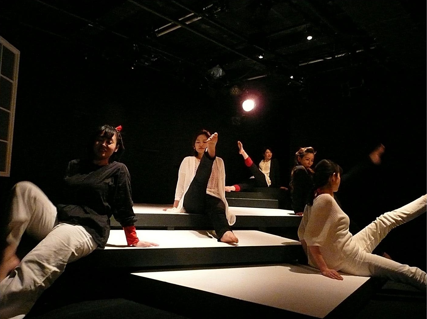 赤い靴はいて_舞台写真