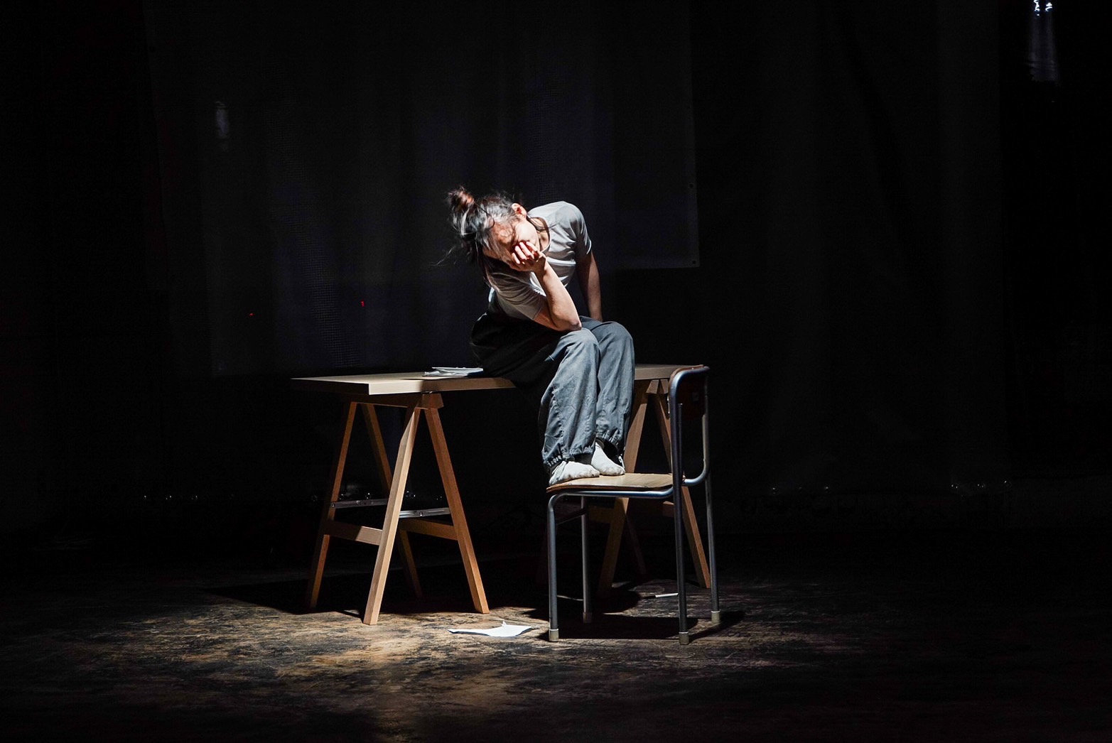 DEAR NEIGHBOR (COMMA)_舞台写真