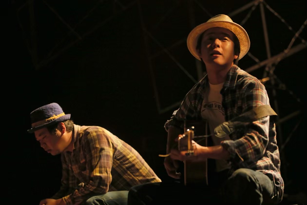 大暴力_舞台写真