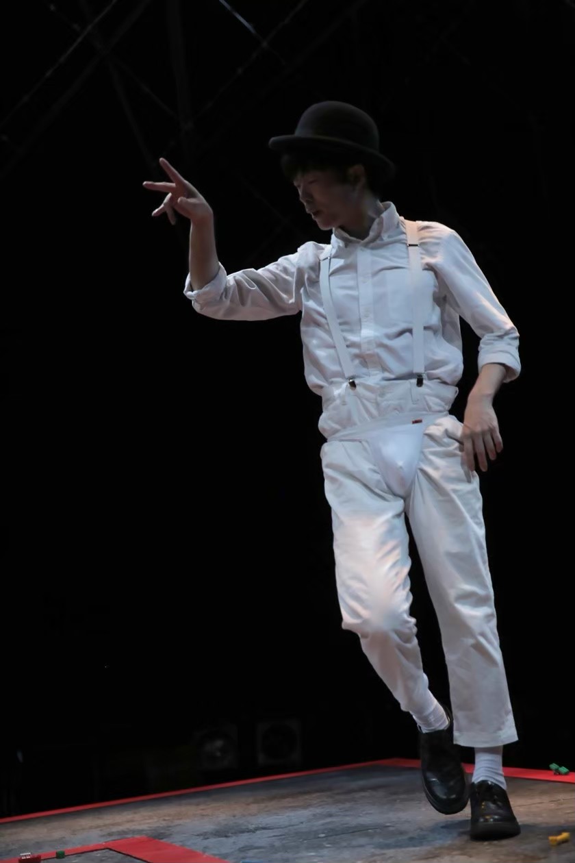 大暴力_舞台写真