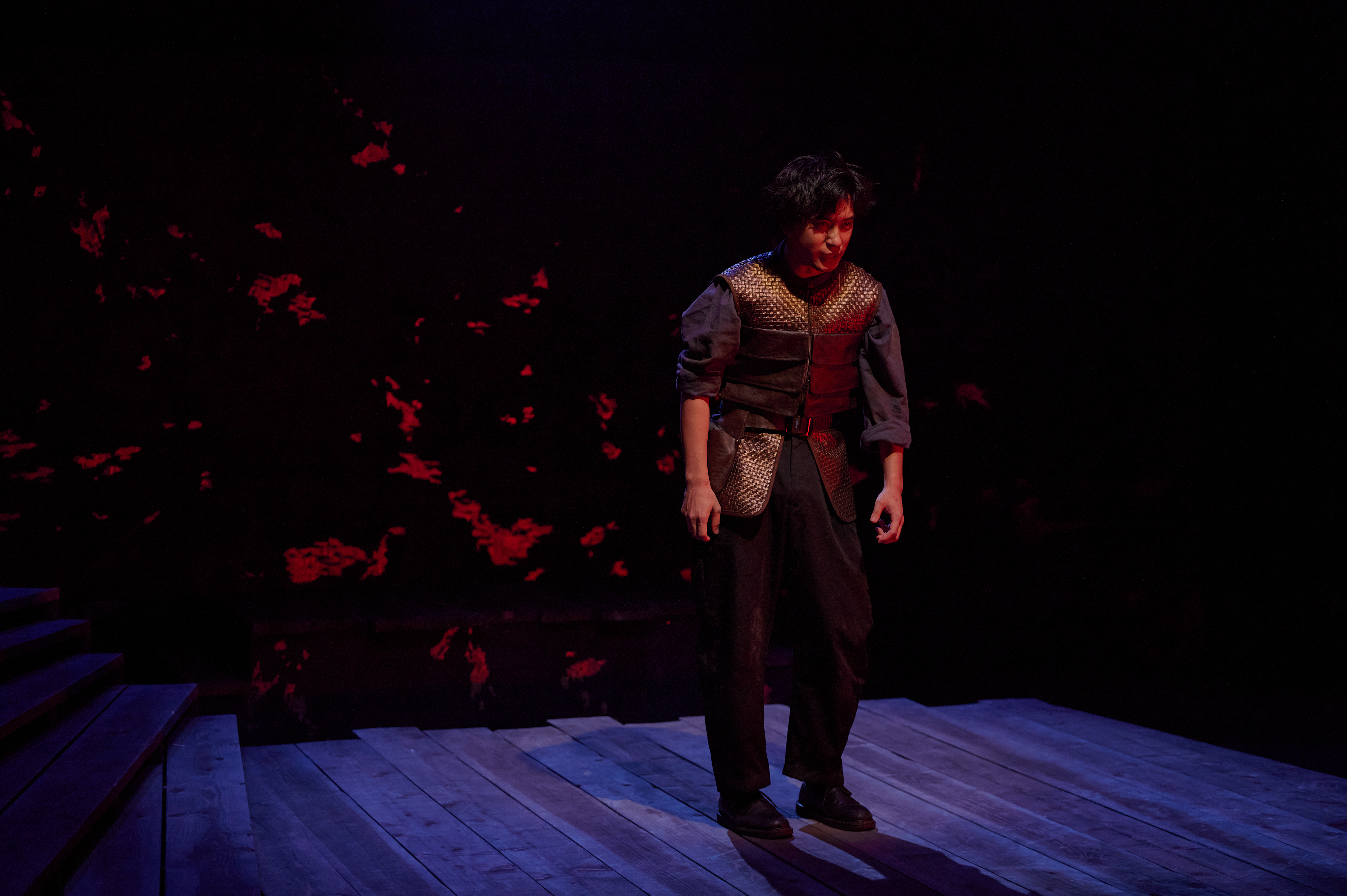 その犀はひとり行く_舞台写真