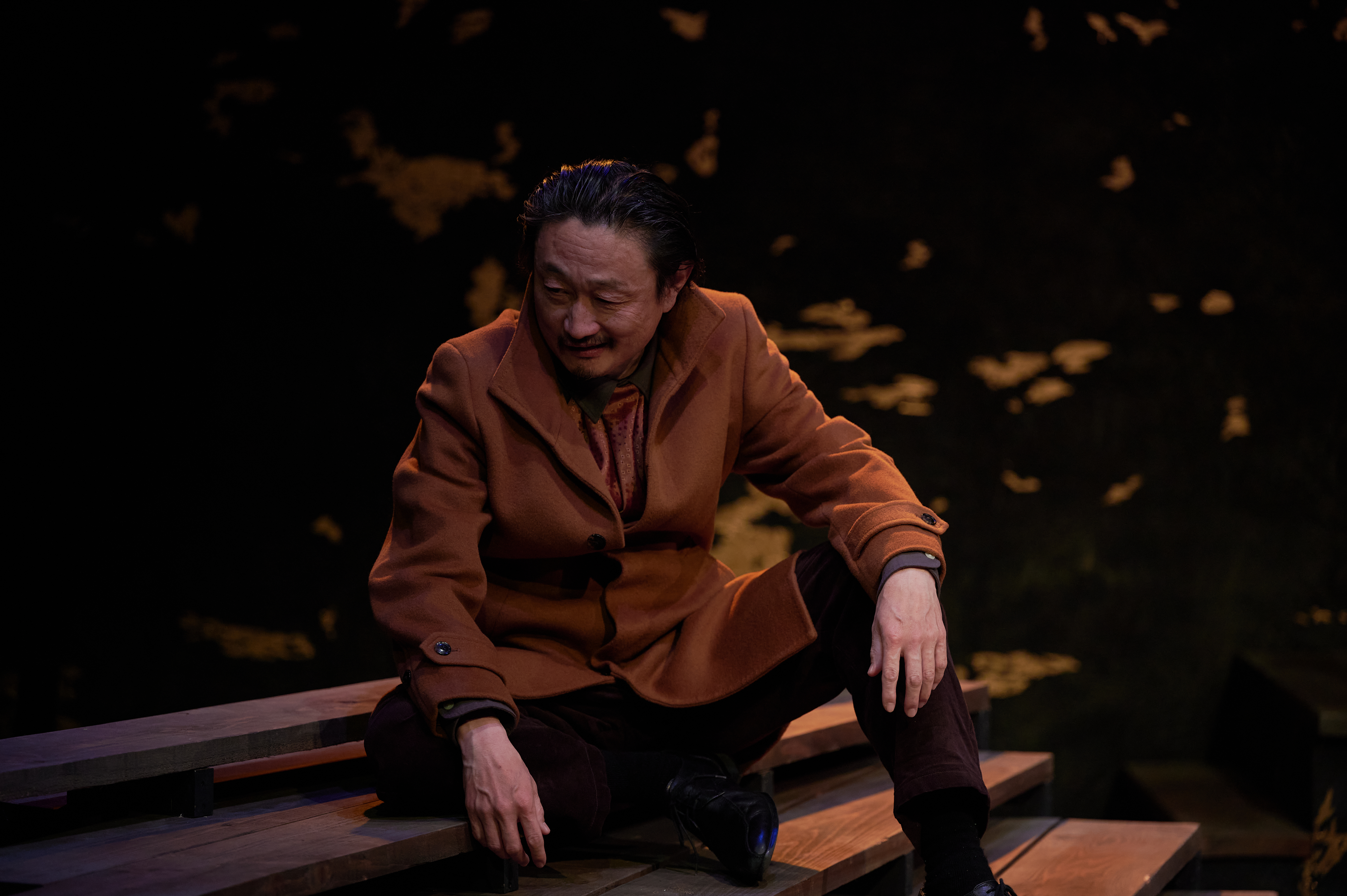 その犀はひとり行く_舞台写真