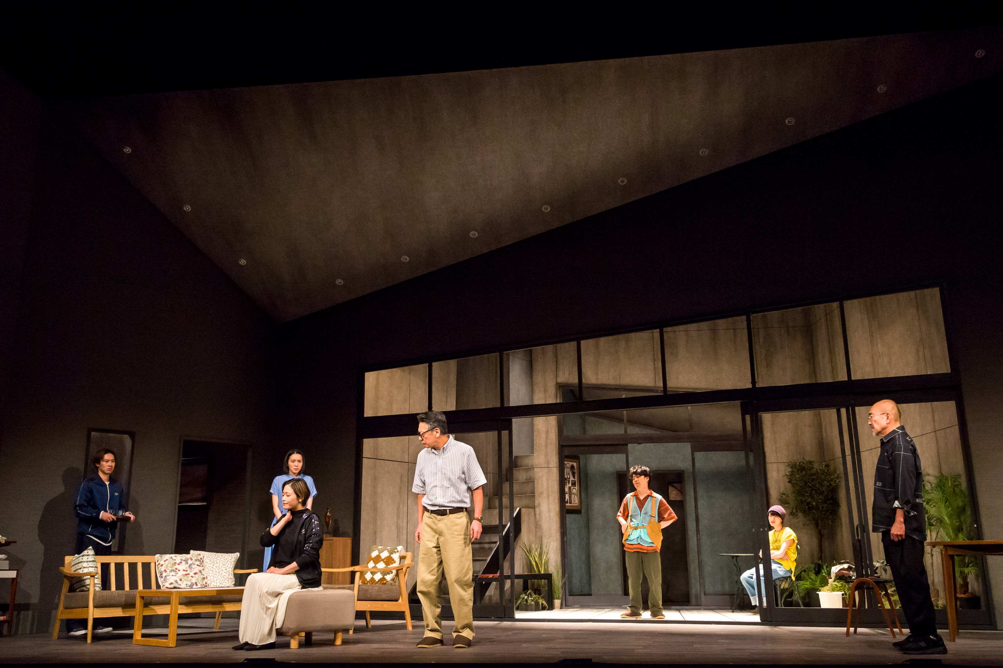 マイクロバスと安定_舞台写真