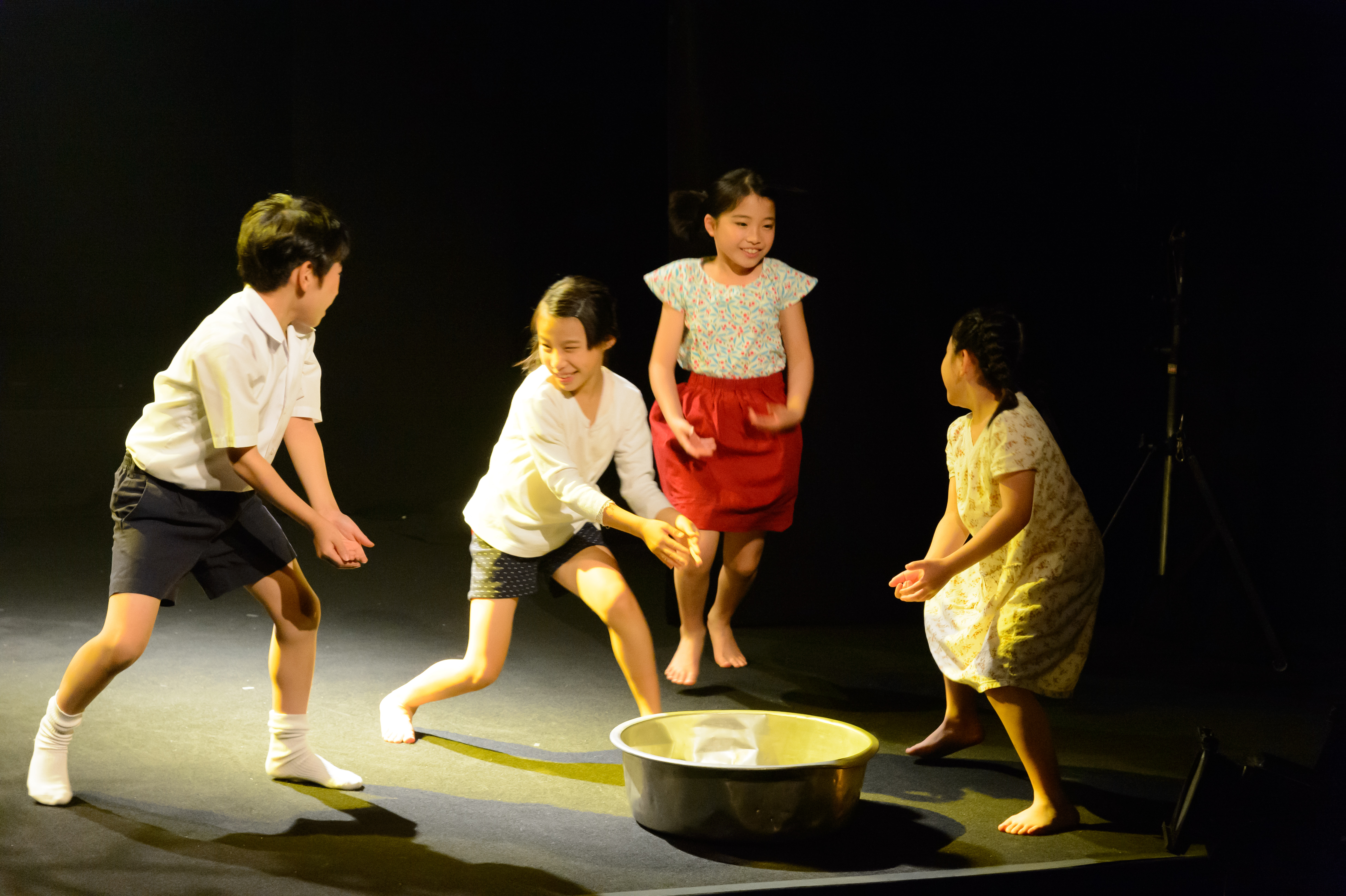 さいはての鳥たち_舞台写真