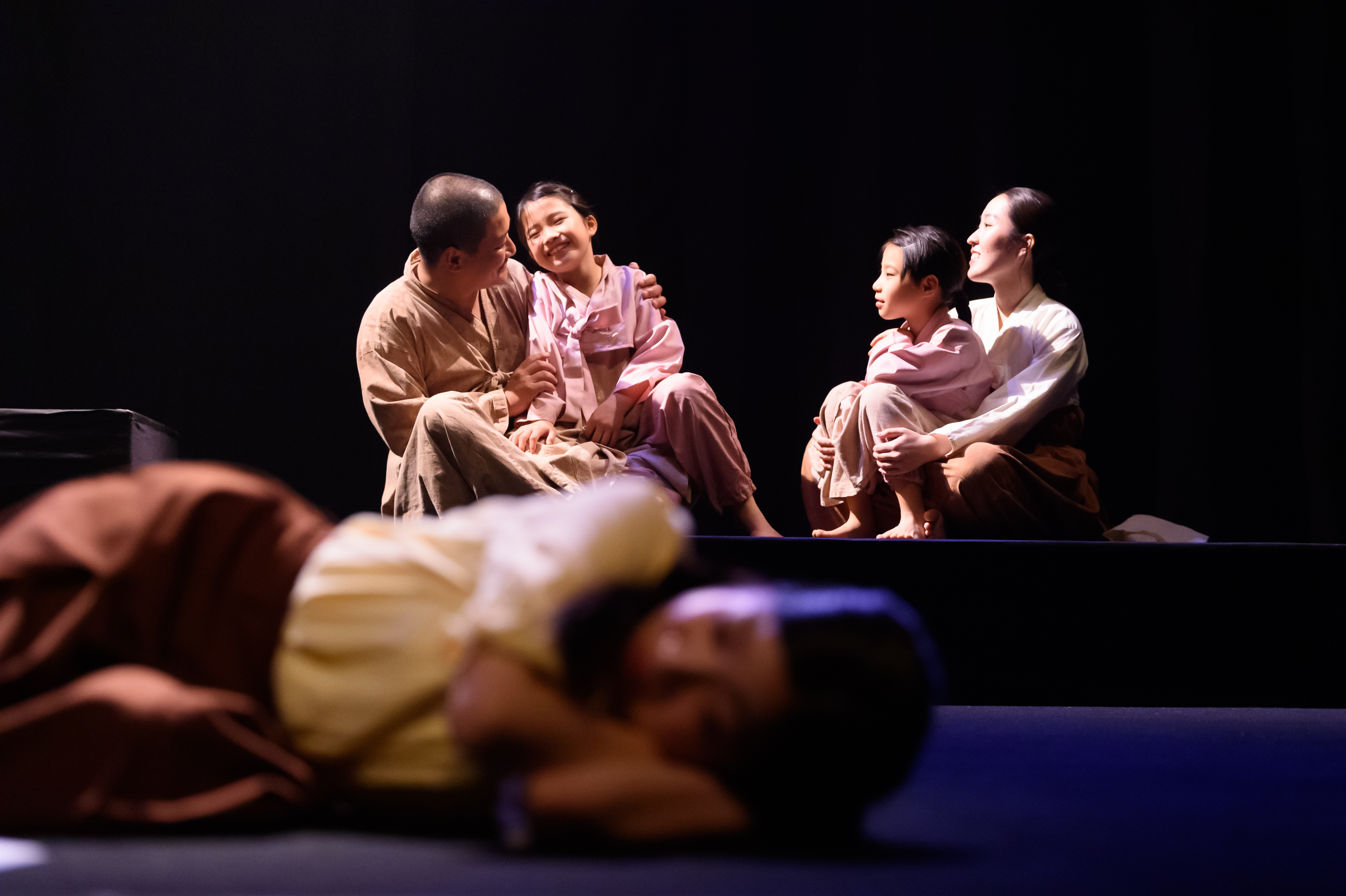 さいはての鳥たち_舞台写真