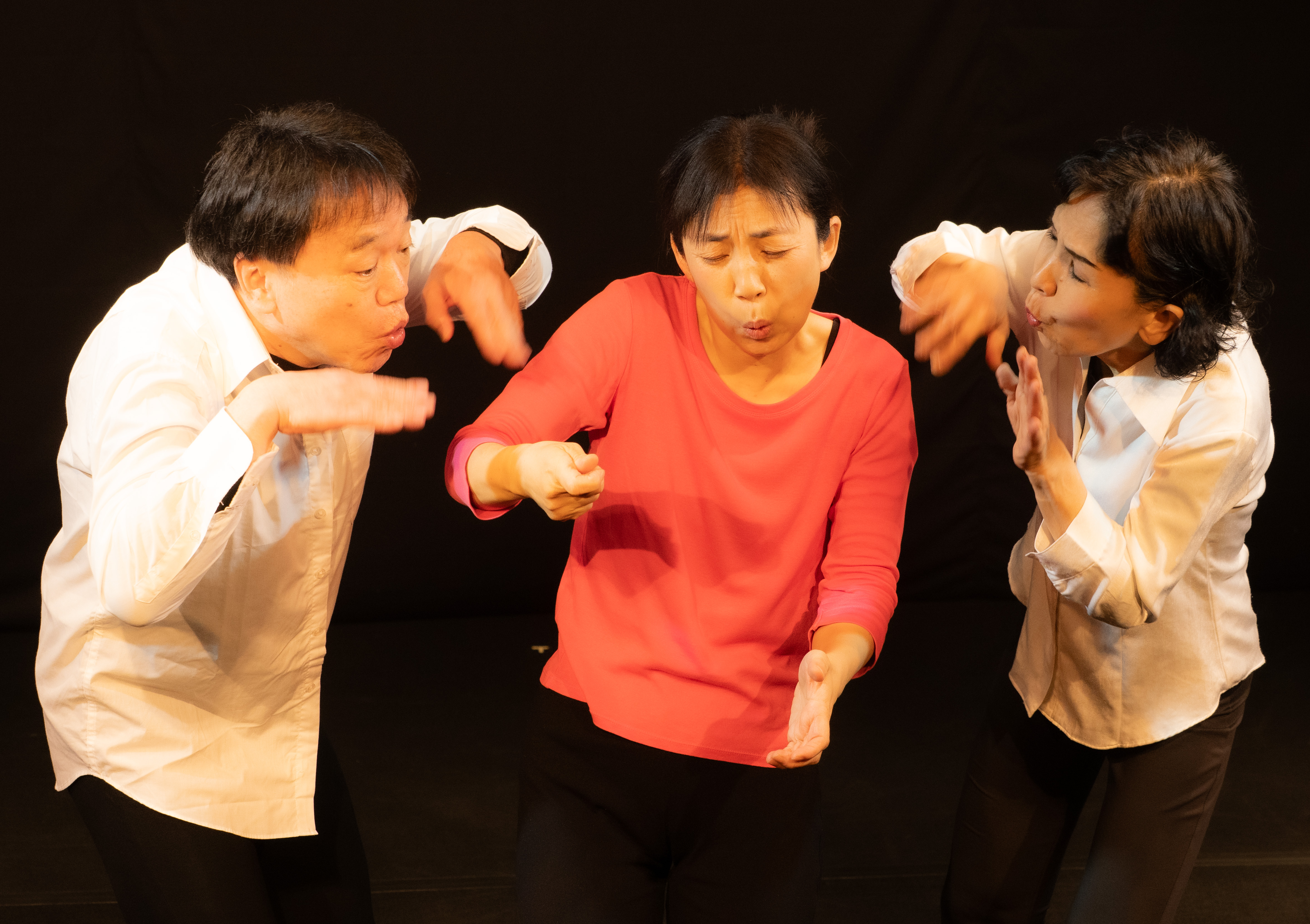 GOSADOU(娯作動)_舞台写真