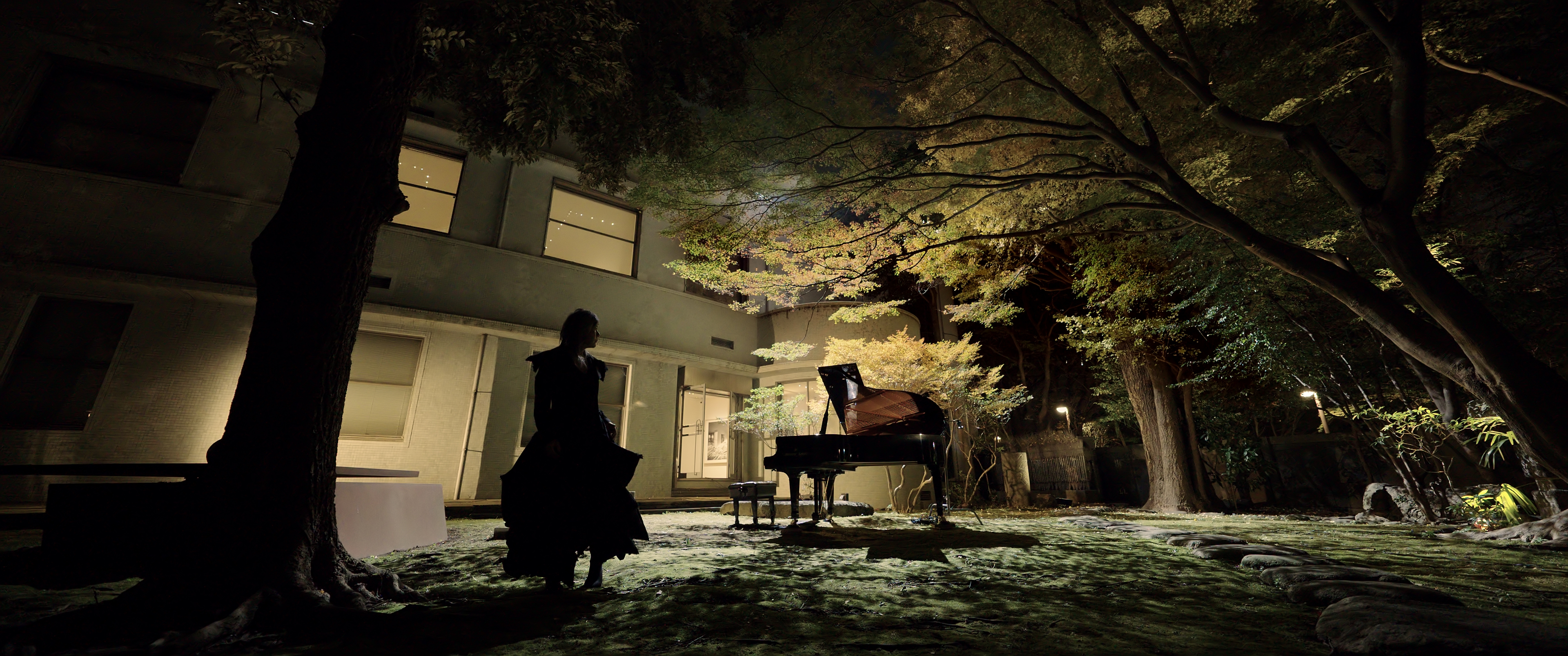 TWO – in transit Hara Museum_舞台写真