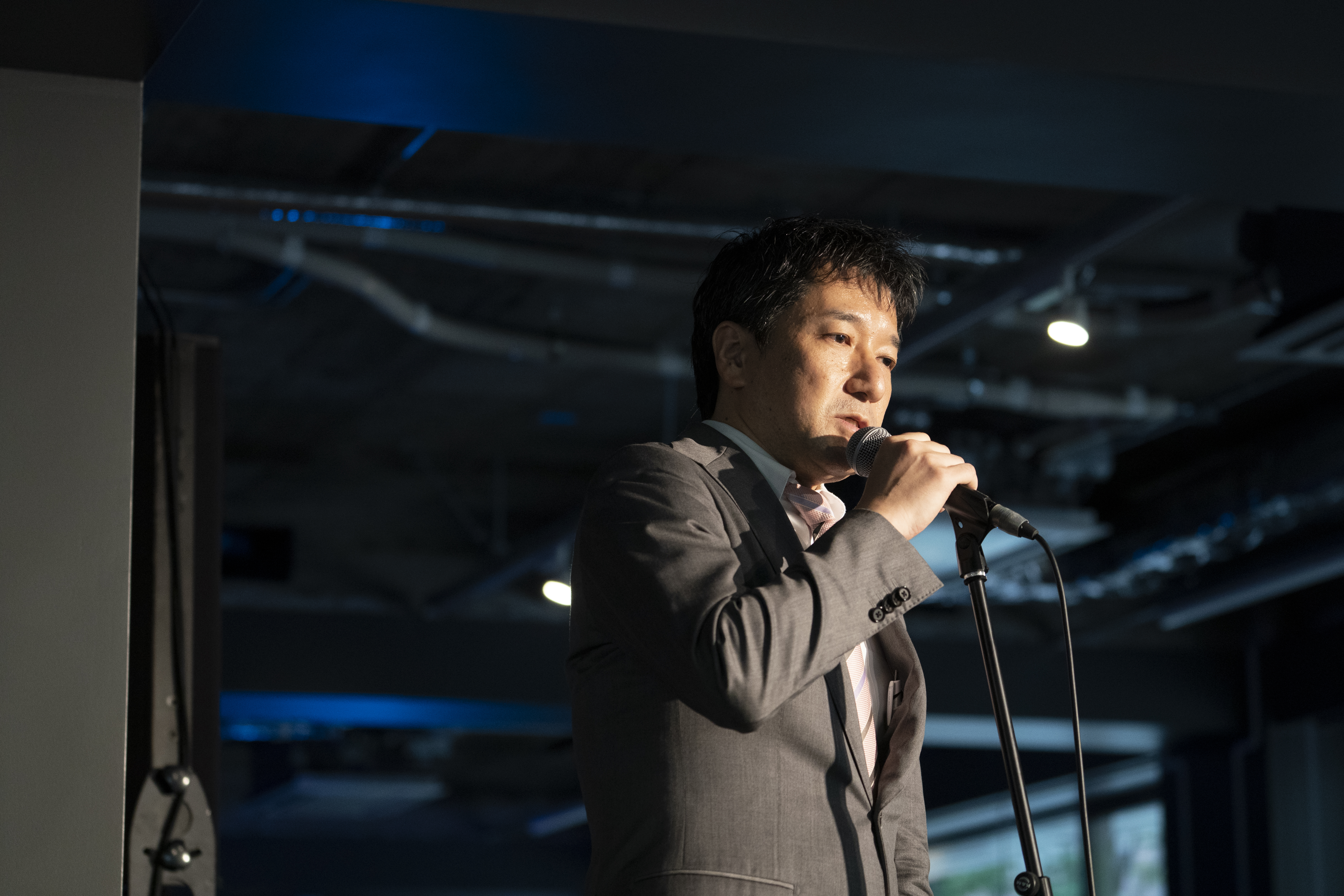 今ここから、あなたのことが見える／見えない_舞台写真