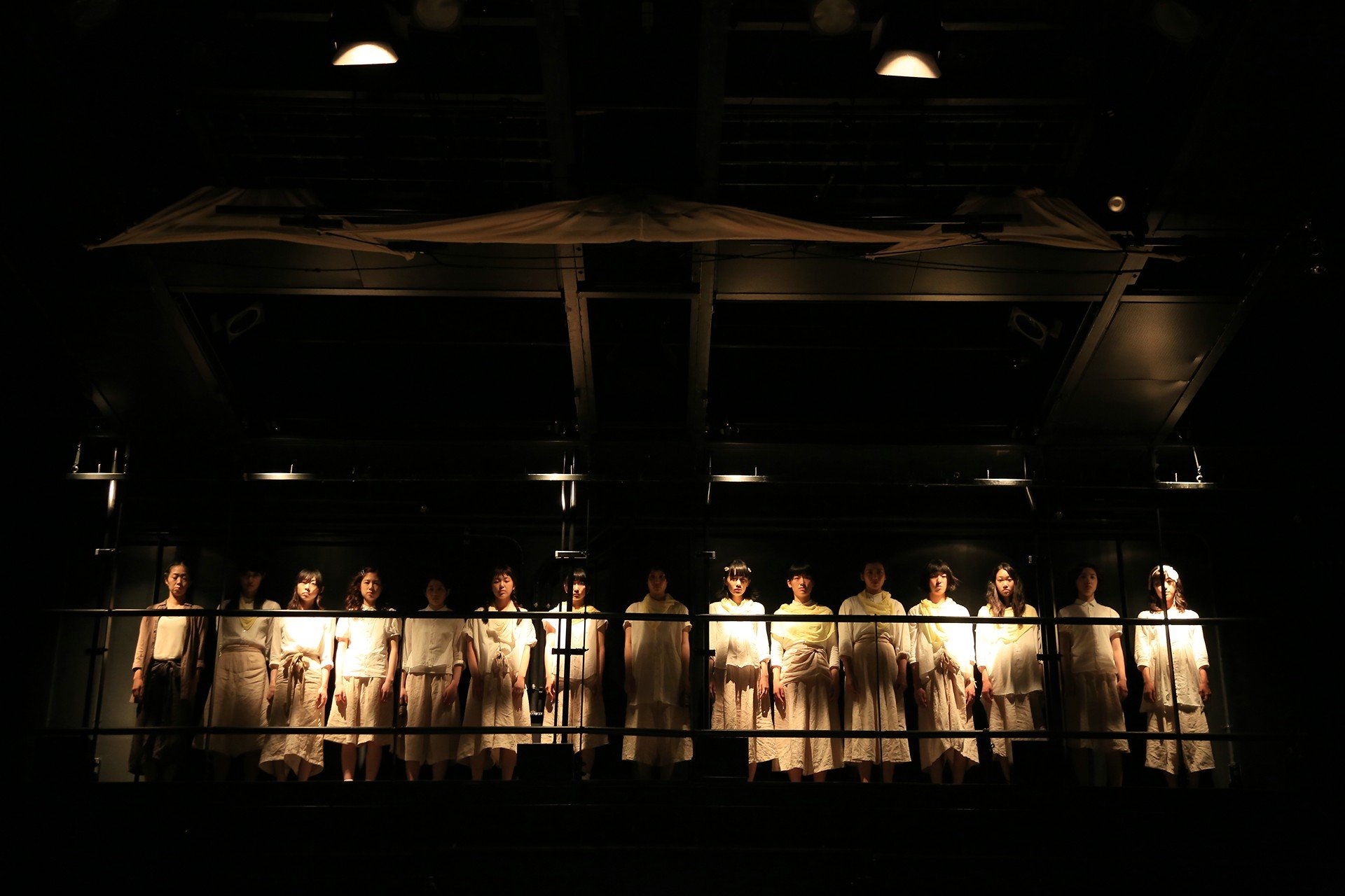 cocoon(2013 ver)_舞台写真