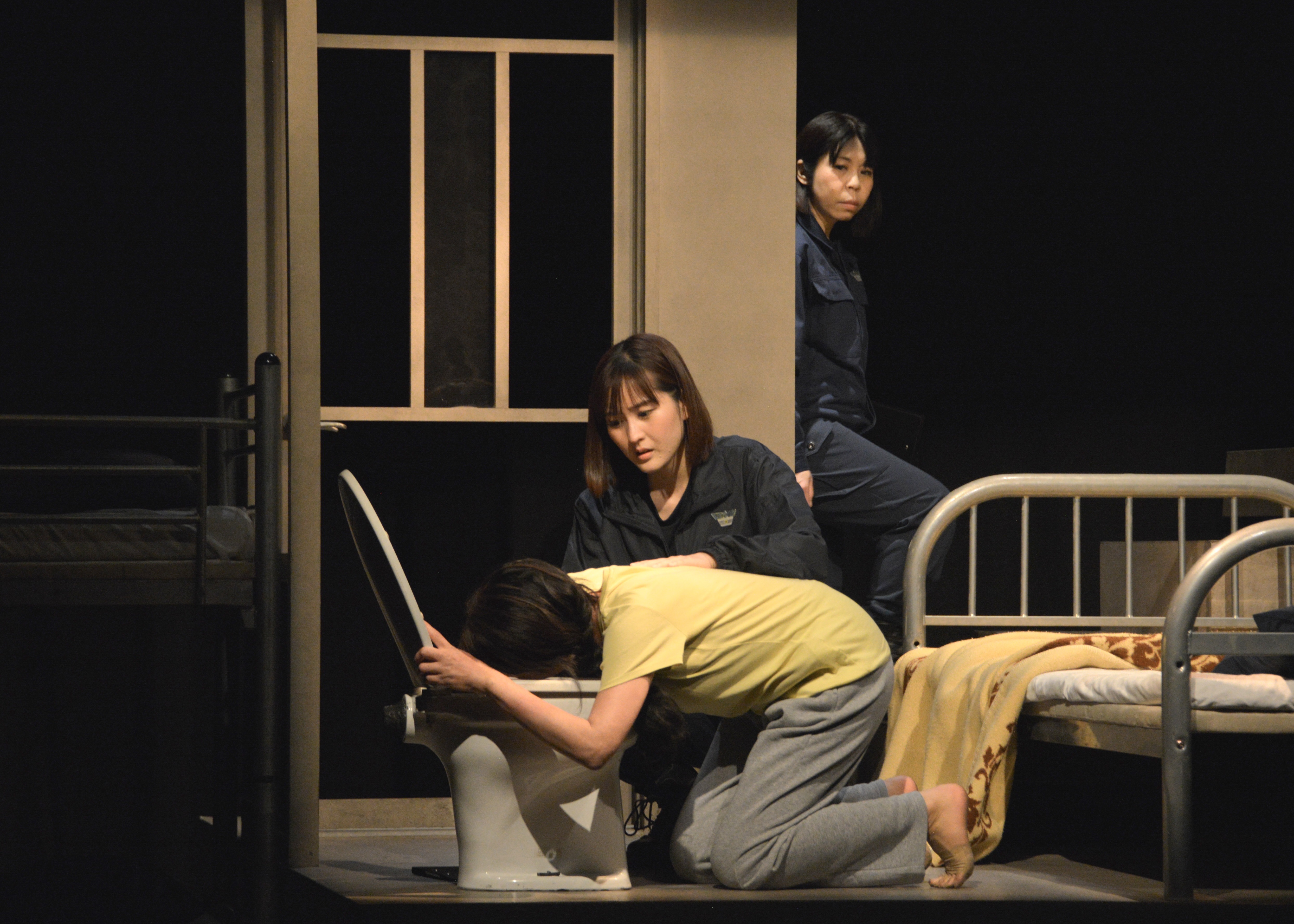 TRASHMASTERS vol.37 「入管収容所」_舞台写真