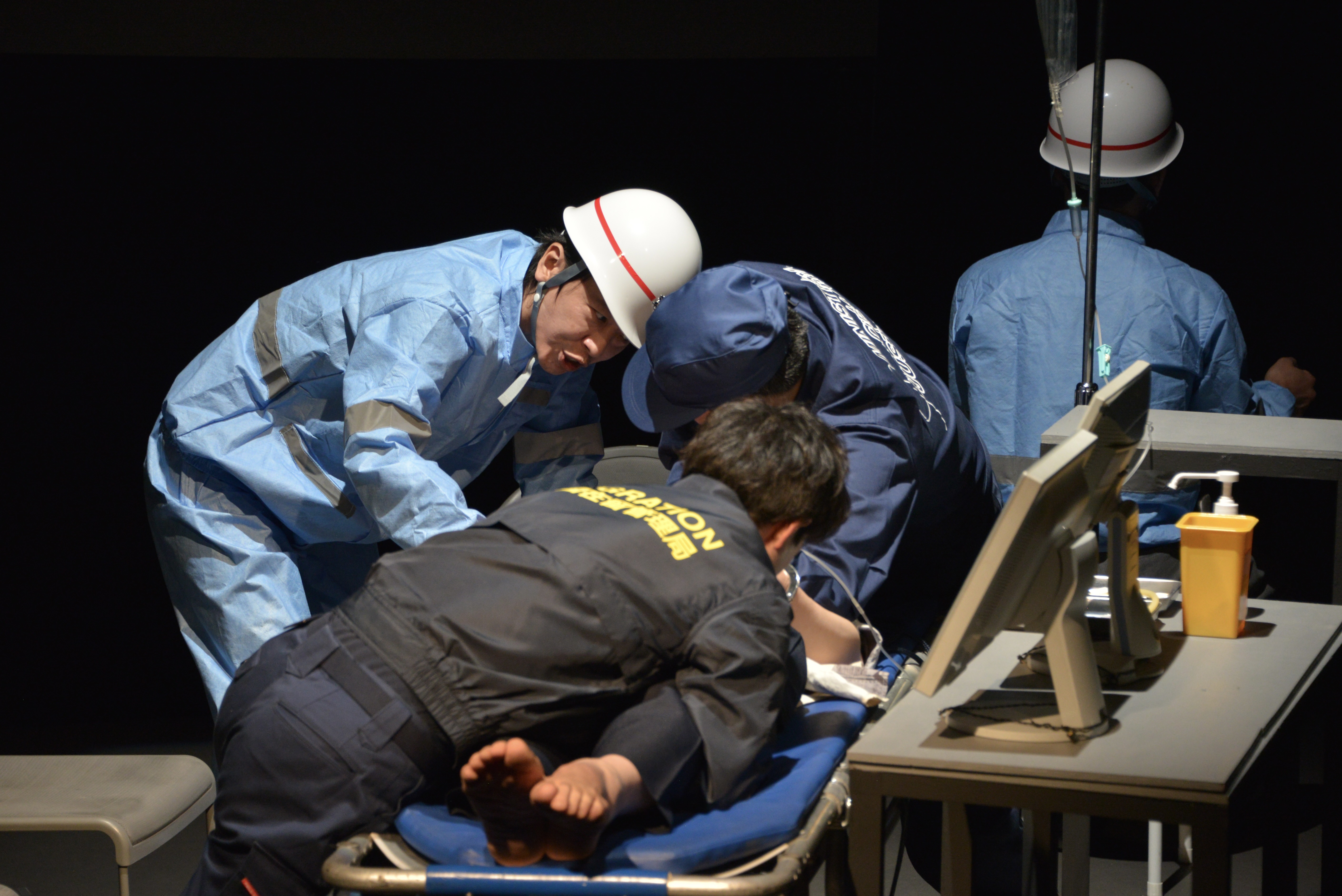 TRASHMASTERS vol.37 「入管収容所」_舞台写真