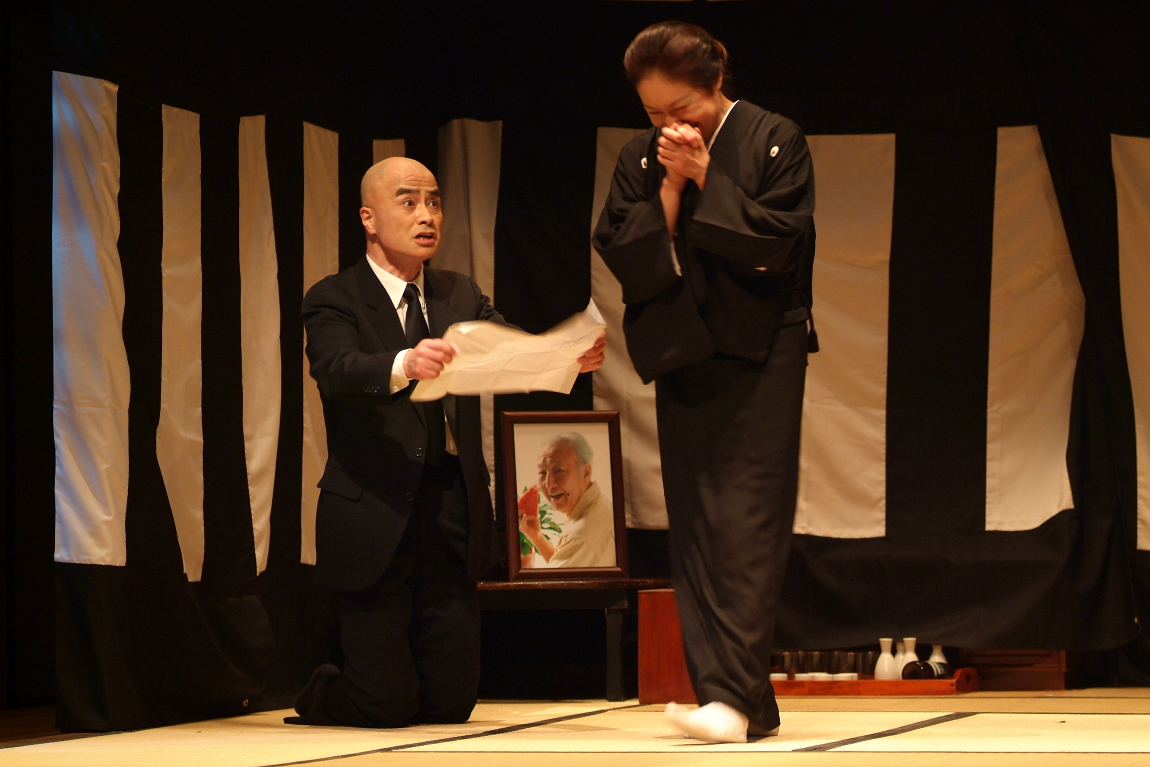 妻と社長と九ちゃん_舞台写真