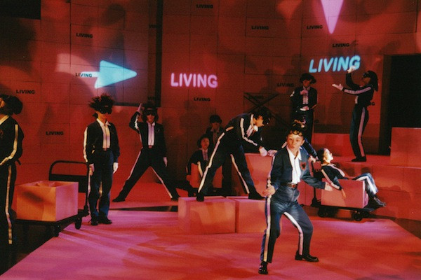 LIVING_舞台写真