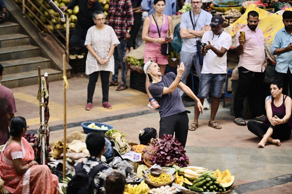 Super Stranger_舞台写真