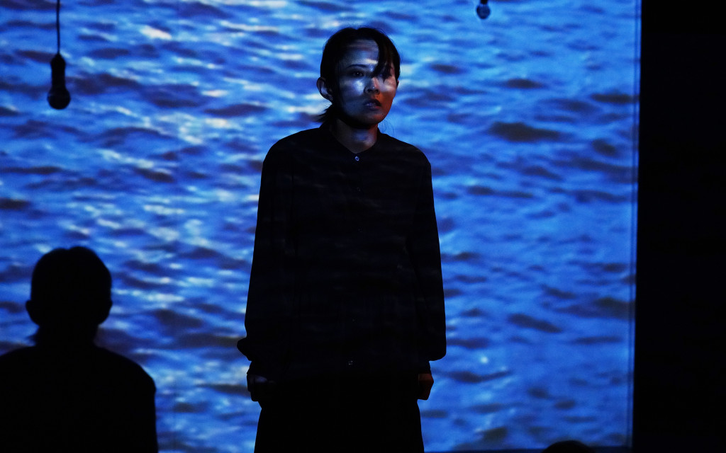 いしをつむ（豊岡演劇祭ver）_舞台写真