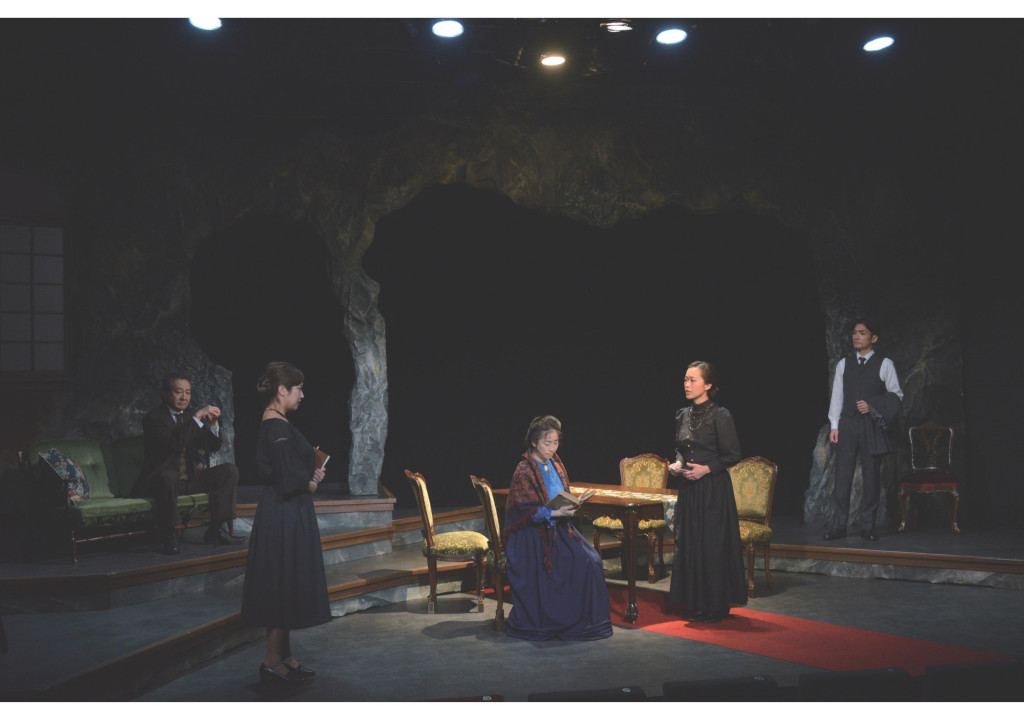 愛する母、マリの肖像_舞台写真