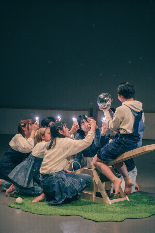 佐々木明音卒業研究公演 ディバイジングを考えるWS /発表公演「うまれたとき私たち初めて音を鳴らして声を上げた」_舞台写真