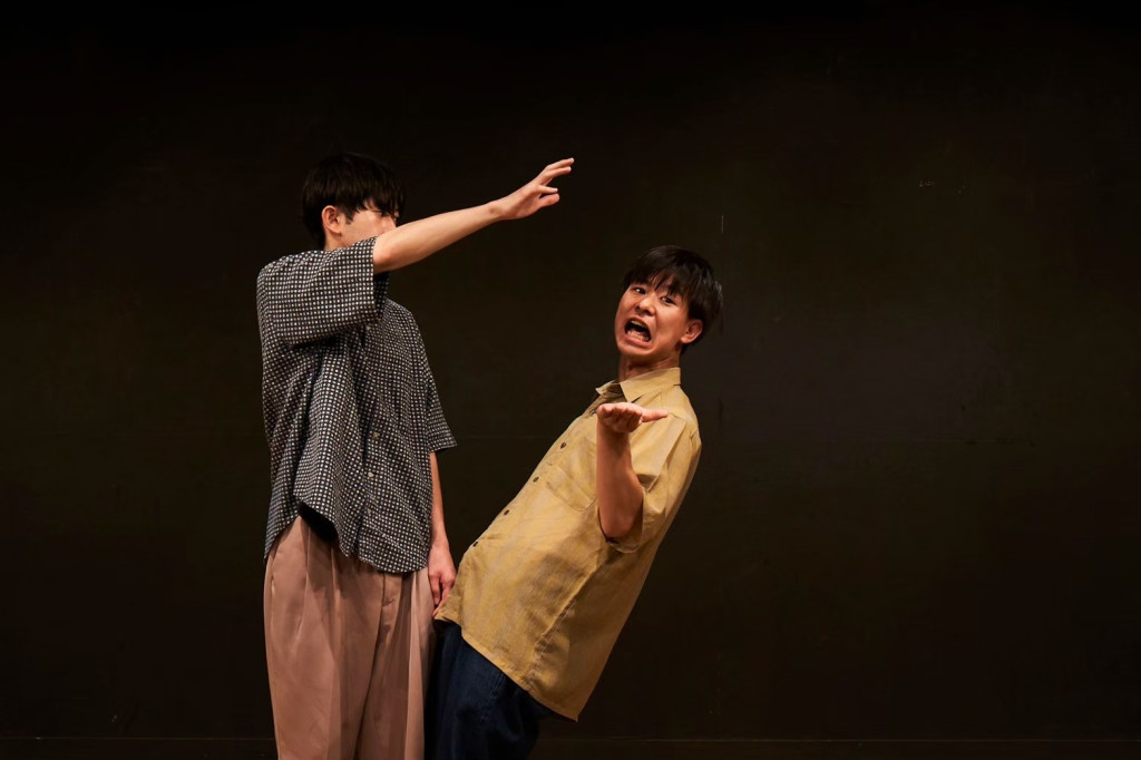 up roar_舞台写真