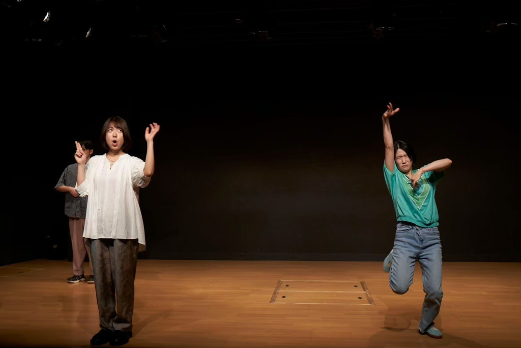 up roar_舞台写真