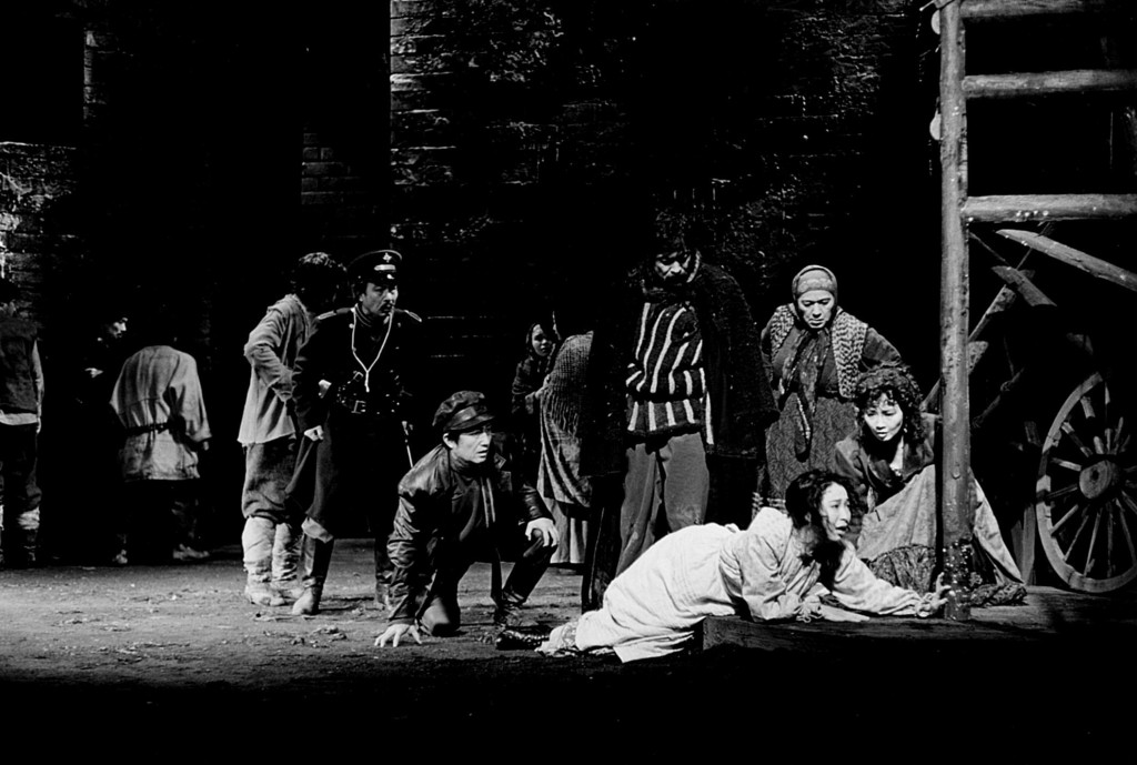 どん底_舞台写真