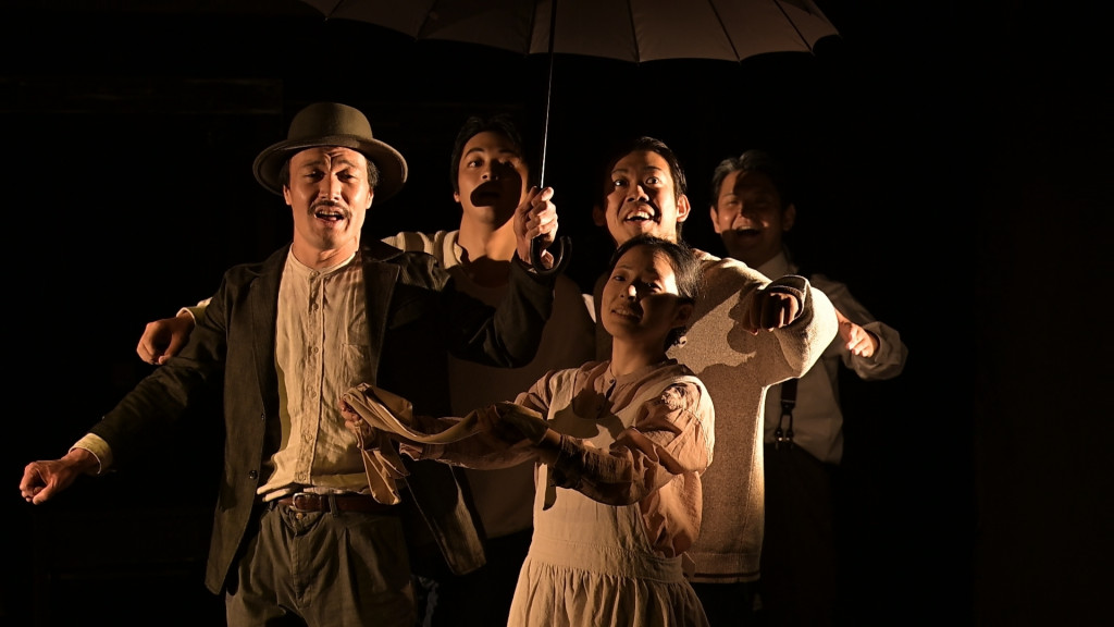 物語る演劇 セールスマンの死_舞台写真