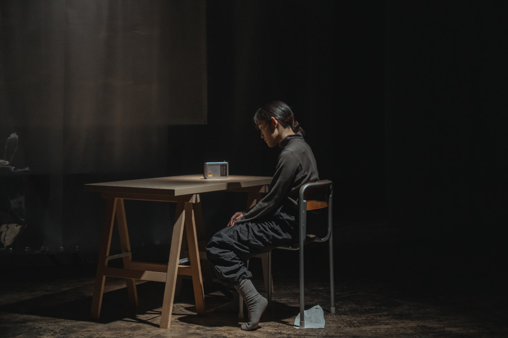 DEAR NEIGHBOR (COMMA)_舞台写真