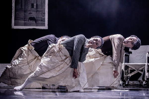 過妄女［かもめ］_舞台写真