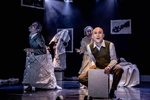 過妄女［かもめ］_舞台写真