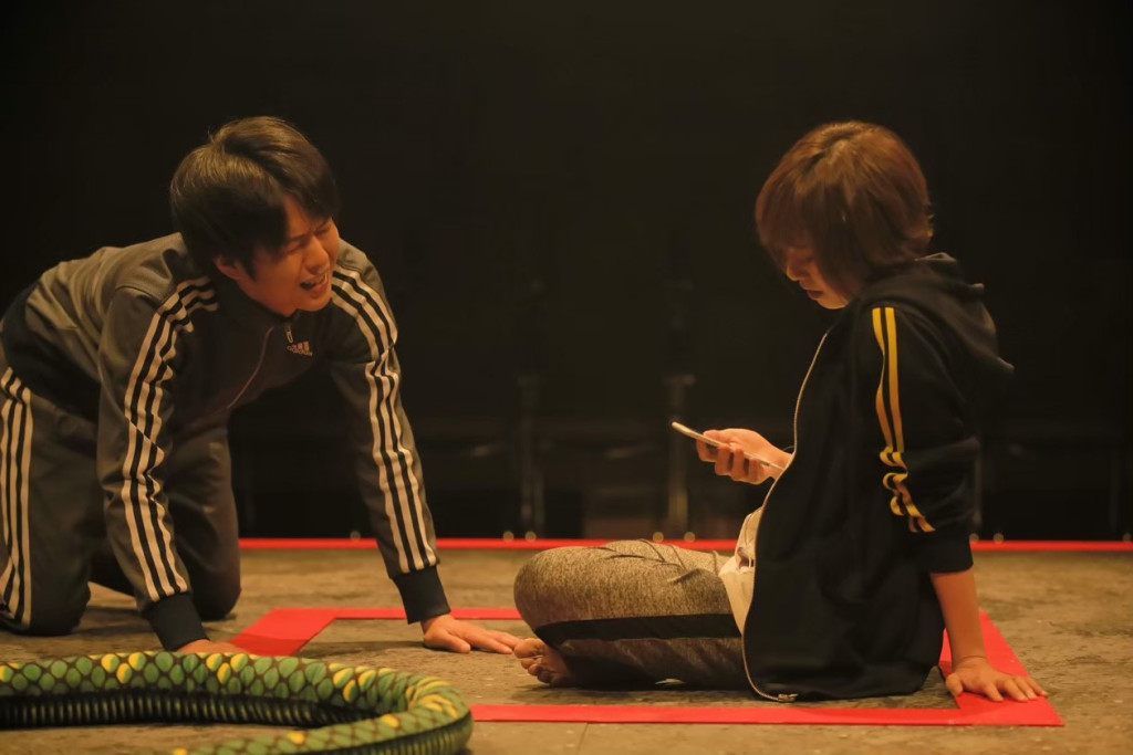 大暴力_舞台写真