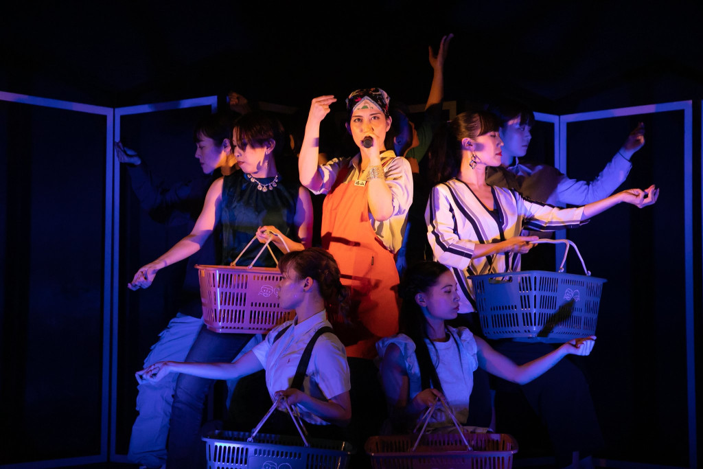 プラスチックプール_舞台写真