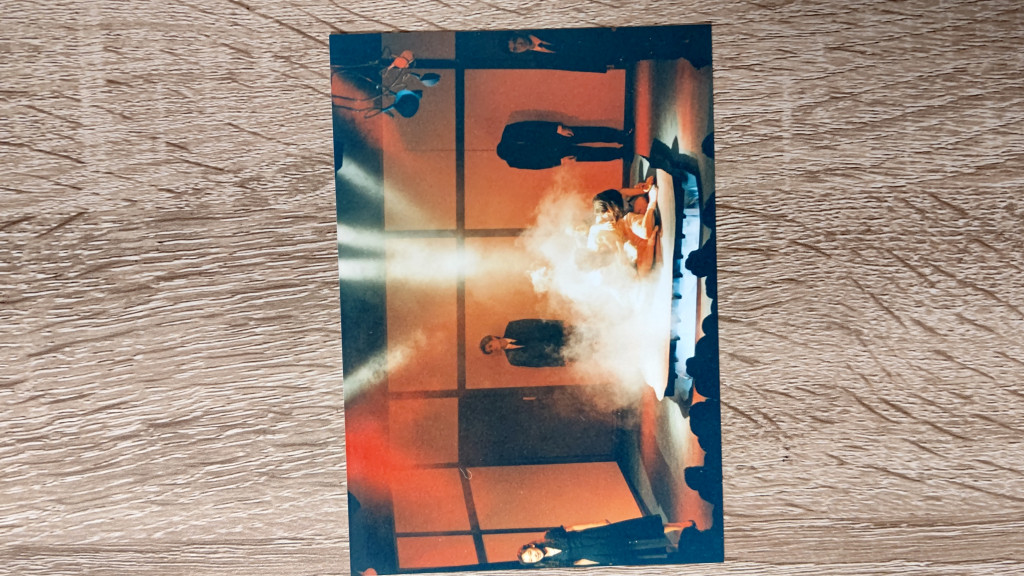 赤い鳥逃げた・・・_舞台写真