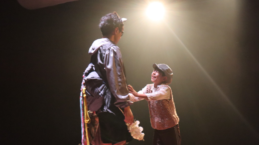 コレオグラフィモンタージュ「MOMOTARO」_舞台写真