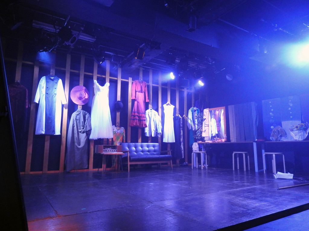 楽屋～流れ去るものはやがてなつかしき～_舞台写真