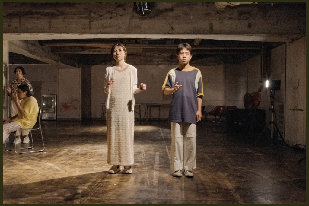 伸り反り_舞台写真