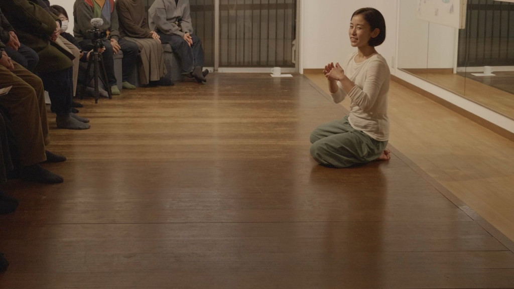 川瀬亜衣 ソロダンス『透明な綾』（2025年2月）_舞台写真