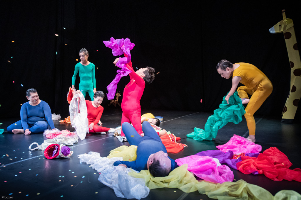 私たちはアフリカからやってきた_舞台写真