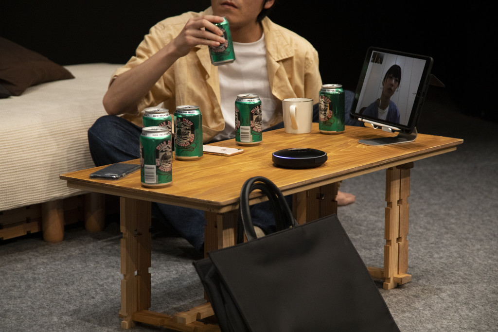 ここは出口ではない_舞台写真