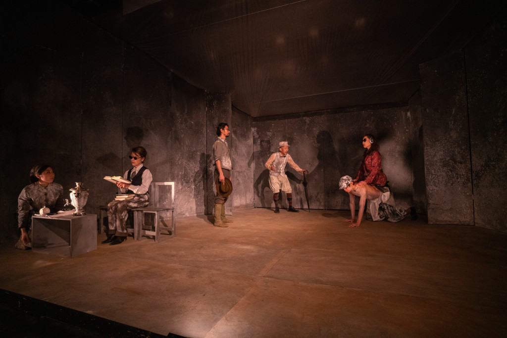 Chekhov Renaissance  ワーニャ伯父さん_舞台写真
