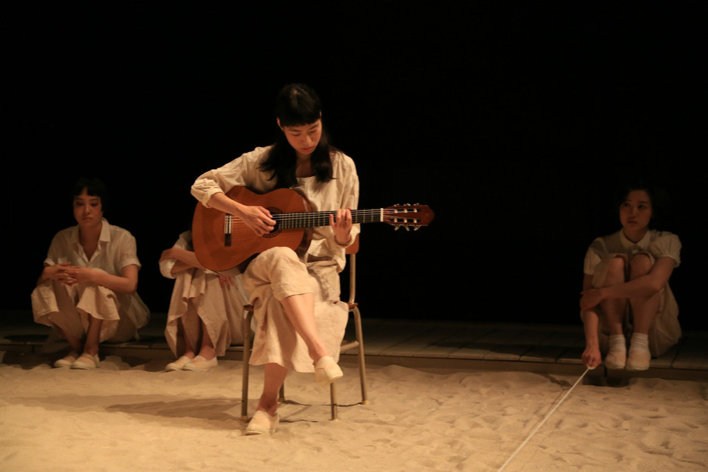 cocoon(2013 ver)_舞台写真