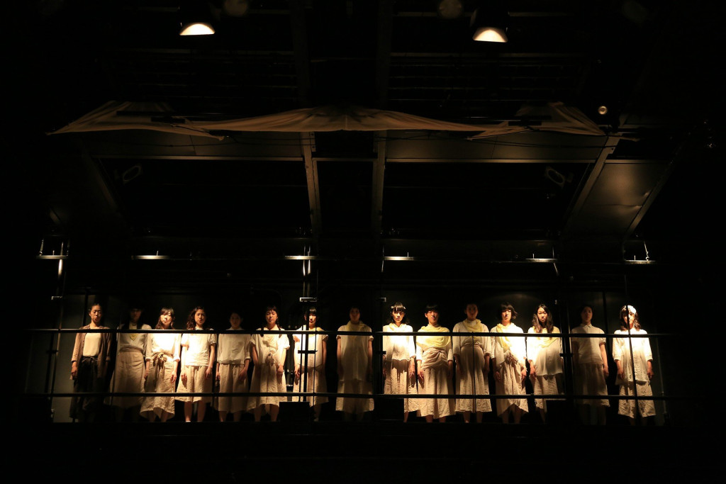 cocoon(2013 ver)_舞台写真
