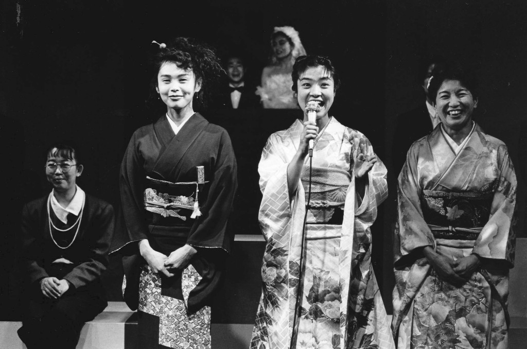 逃げ去る恋_舞台写真