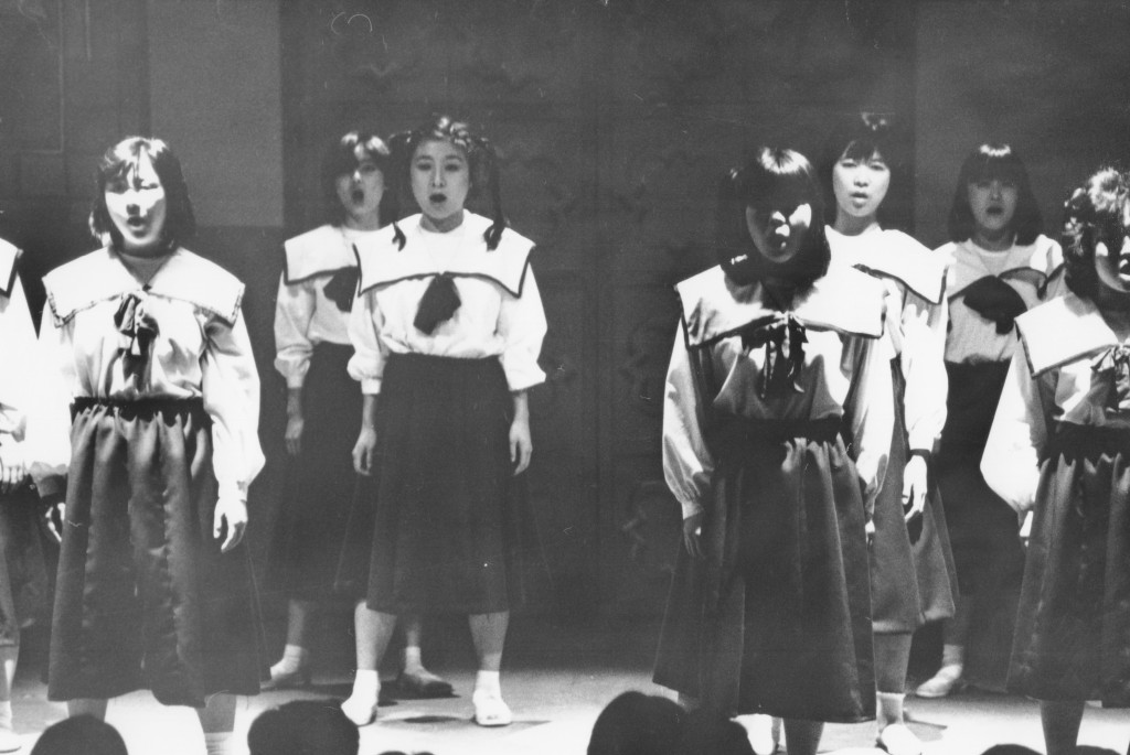 改訂版・聖ミカエラ学園漂流記_舞台写真